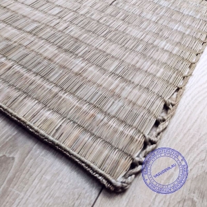 Коврик из травы куша