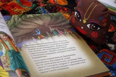 Маленькие герои. Большая книга для детей